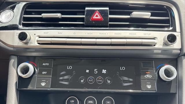 2026 Genesis G70 2.5T Standard