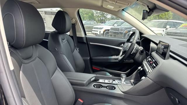2026 Genesis G70 2.5T Standard