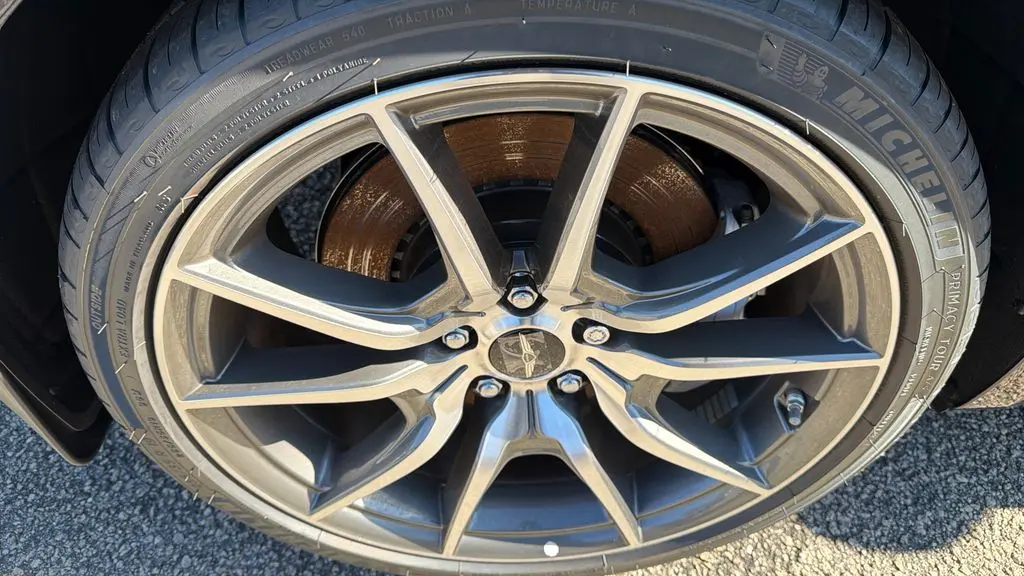 2026 Genesis G70 2.5T Standard