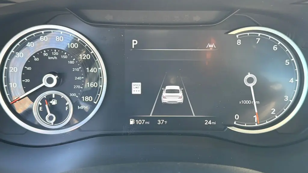 2026 Genesis G70 2.5T Standard