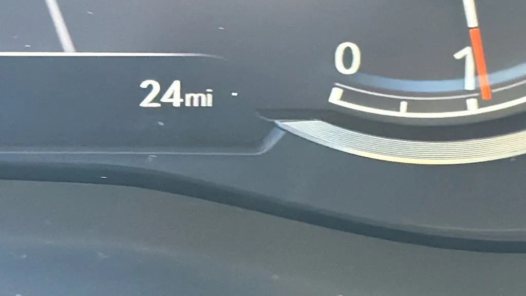 2026 Genesis G70 2.5T Standard