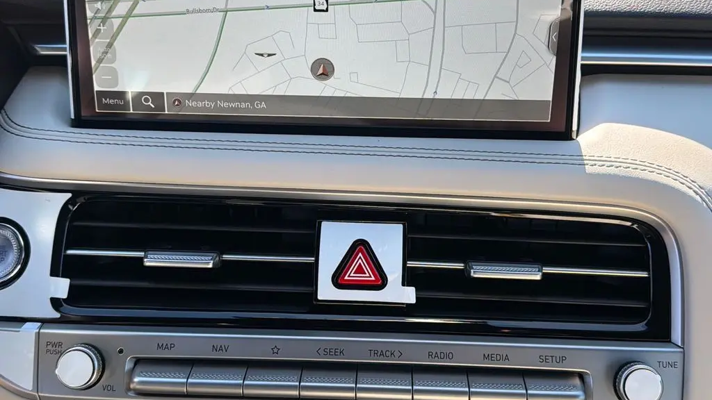 2026 Genesis G70 2.5T Standard