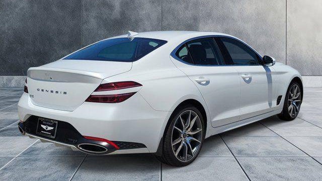 2026 Genesis G70 2.5T Standard