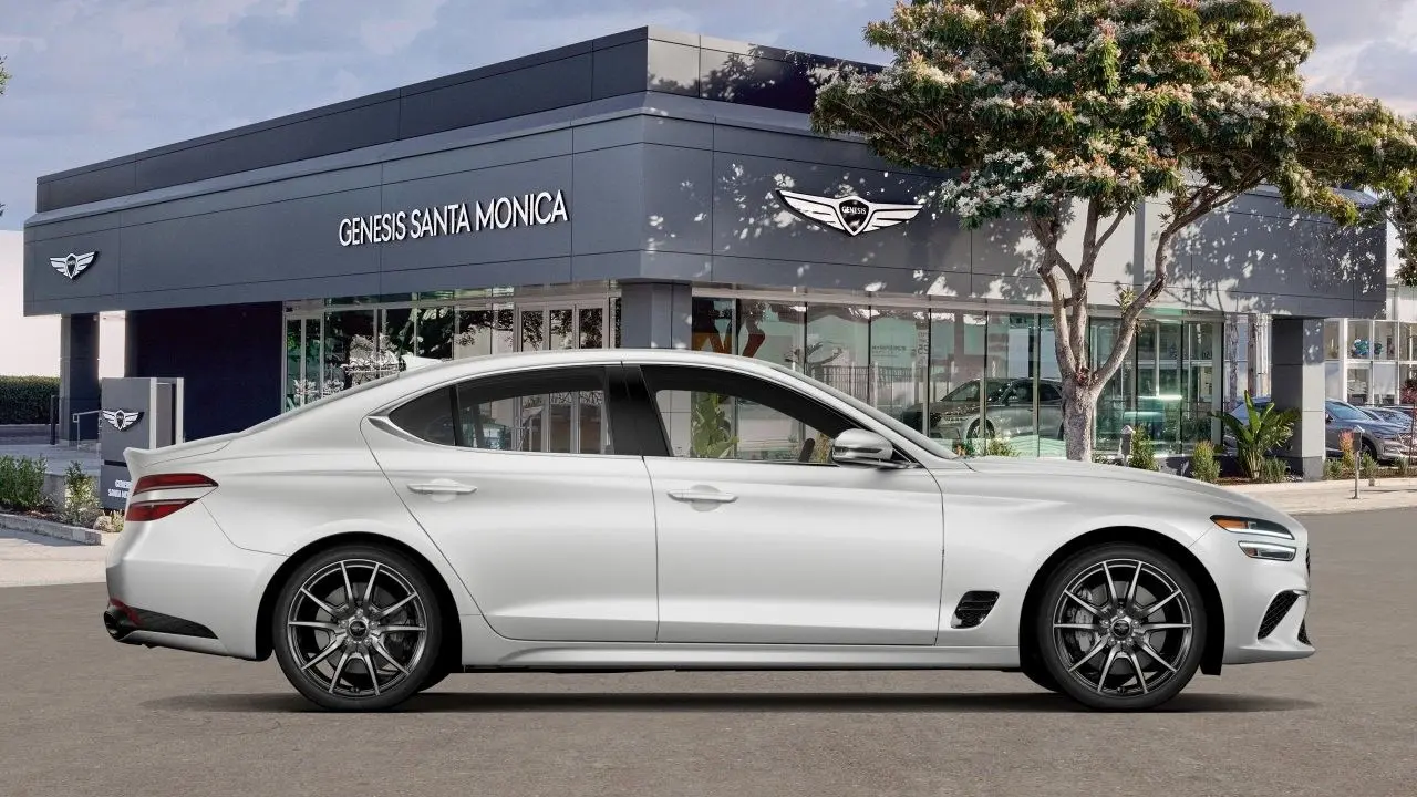 2026 Genesis G70 2.5T Standard