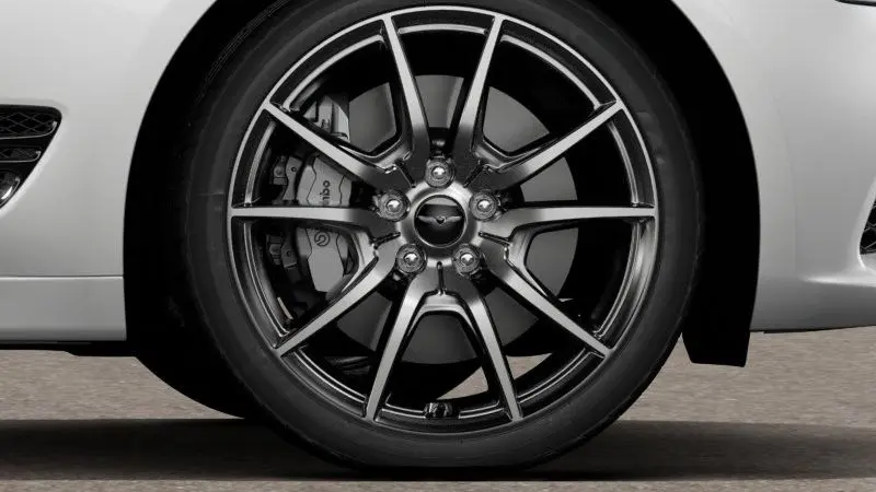 2026 Genesis G70 2.5T Standard