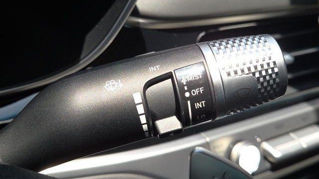 2026 Genesis G70 2.5T Standard