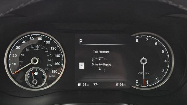 2026 Genesis G70 2.5T Standard