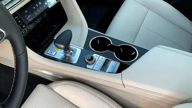 2026 Genesis G70 2.5T Standard
