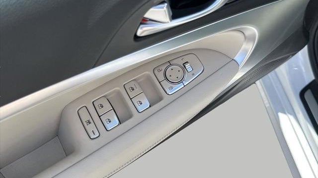 2026 Genesis G70 2.5T Standard