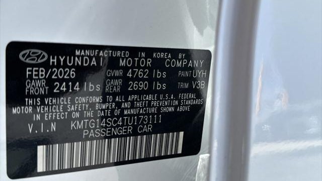 2026 Genesis G70 2.5T Standard