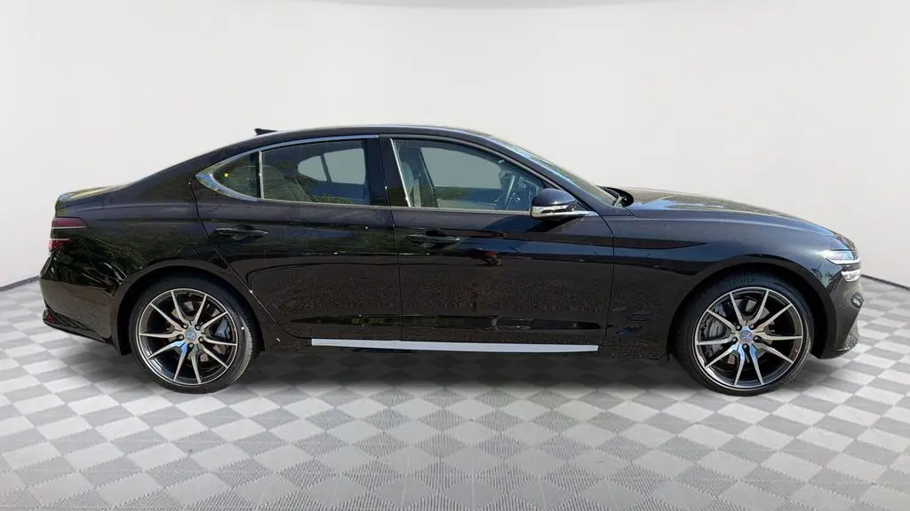 2026 Genesis G70 2.5T Standard