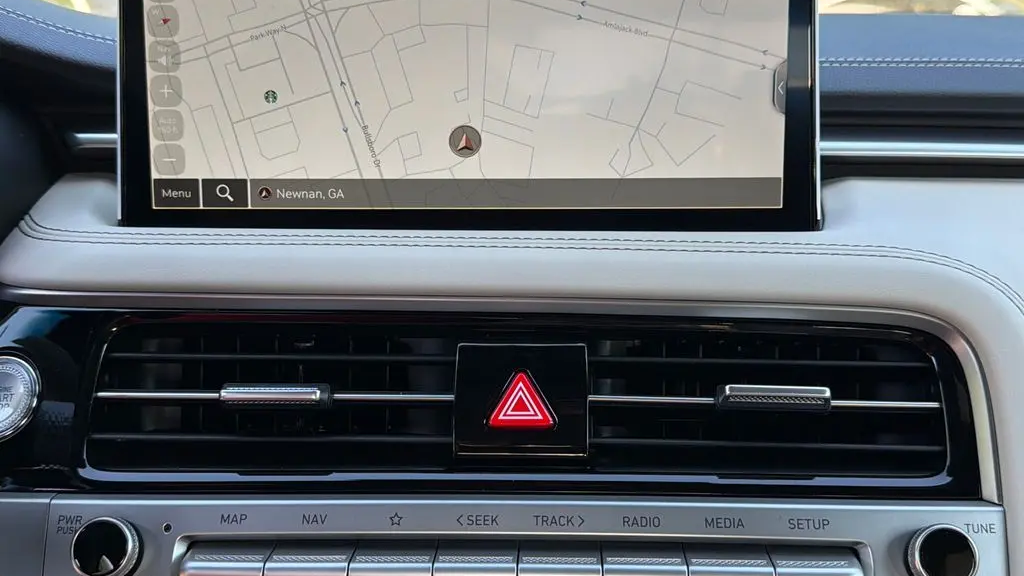 2026 Genesis G70 2.5T Standard