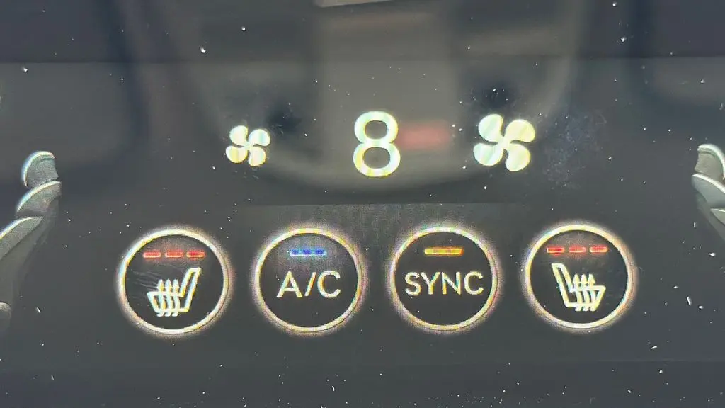 2026 Genesis G70 2.5T Standard