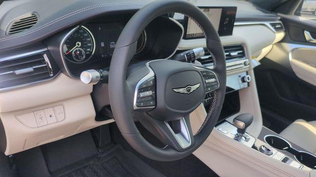 2026 Genesis G70 2.5T Standard