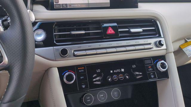 2026 Genesis G70 2.5T Standard