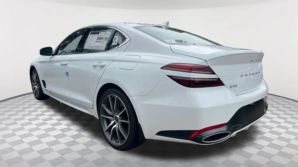 2026 Genesis G70 2.5T Standard