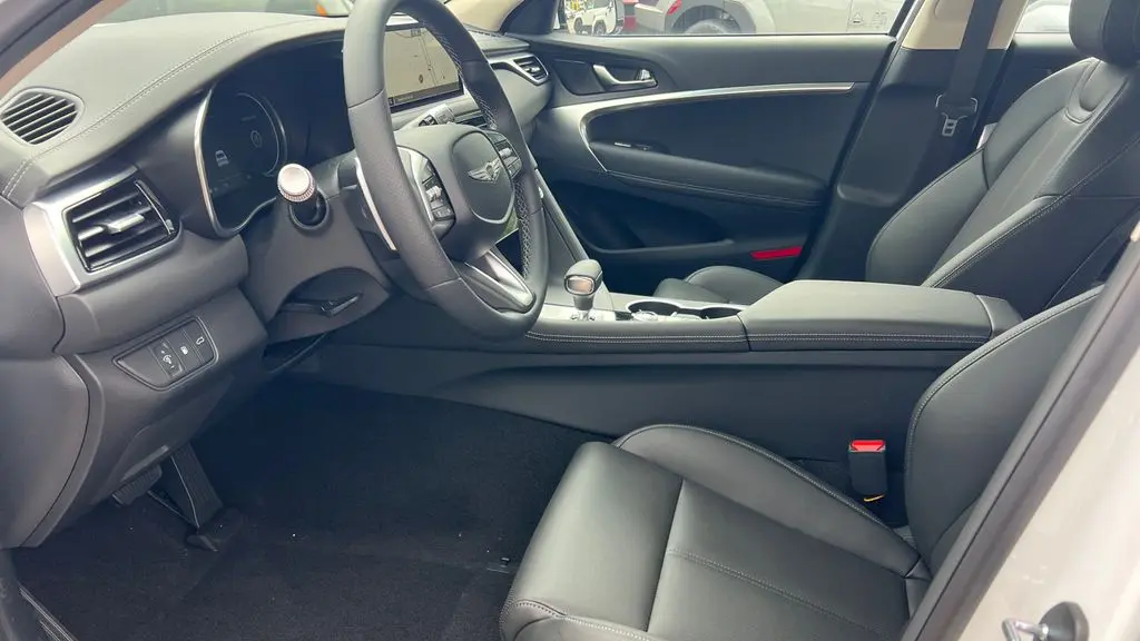 2026 Genesis G70 2.5T Standard