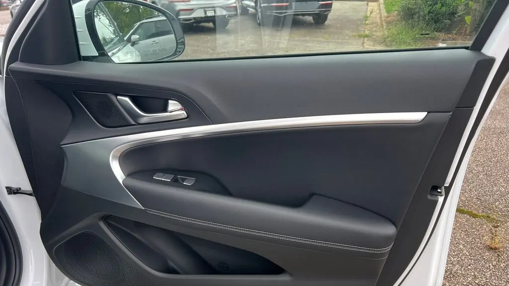 2026 Genesis G70 2.5T Standard