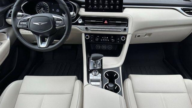 2026 Genesis G70 2.5T Standard