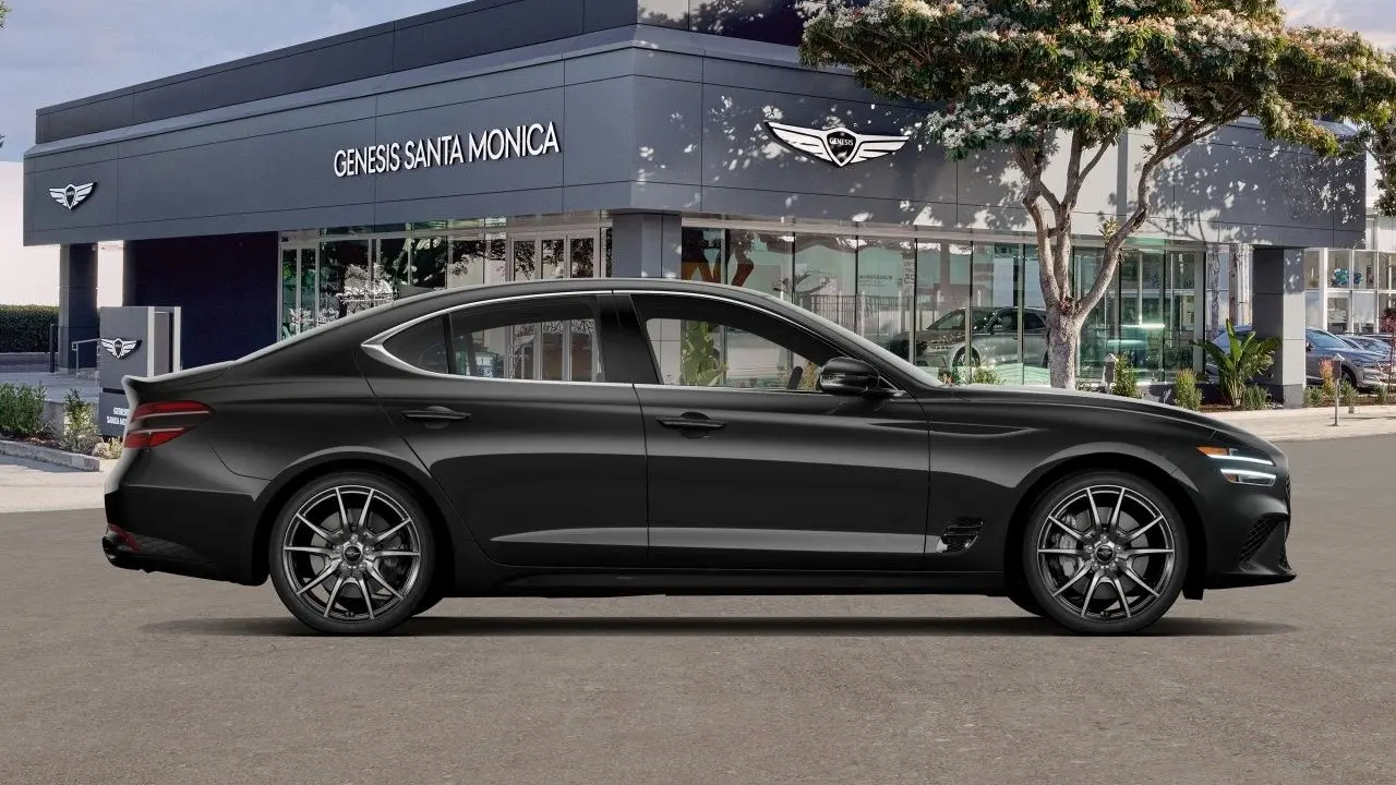 2026 Genesis G70 2.5T Standard