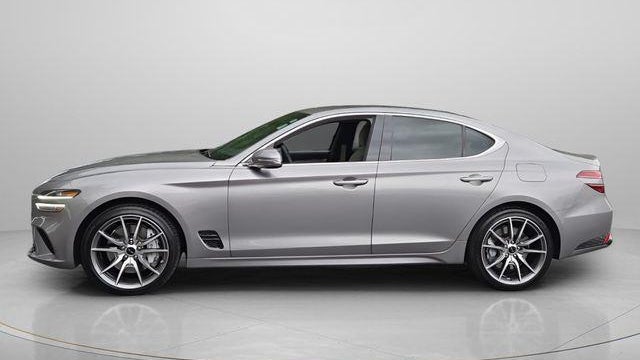 2026 Genesis G70 2.5T Standard