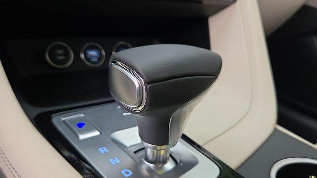 2026 Genesis G70 2.5T Standard