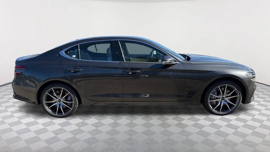 2026 Genesis G70 2.5T Standard