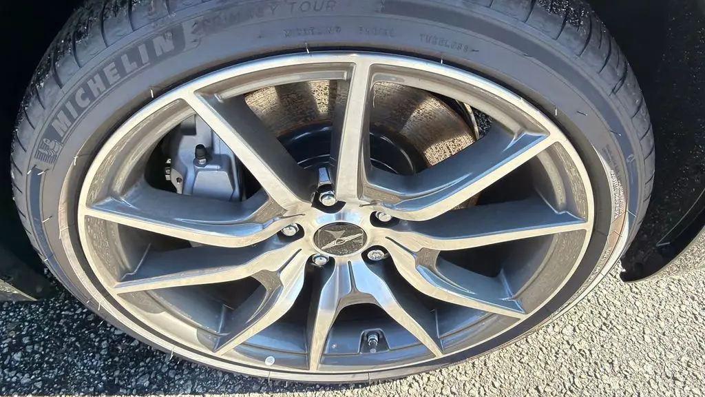 2026 Genesis G70 2.5T Standard