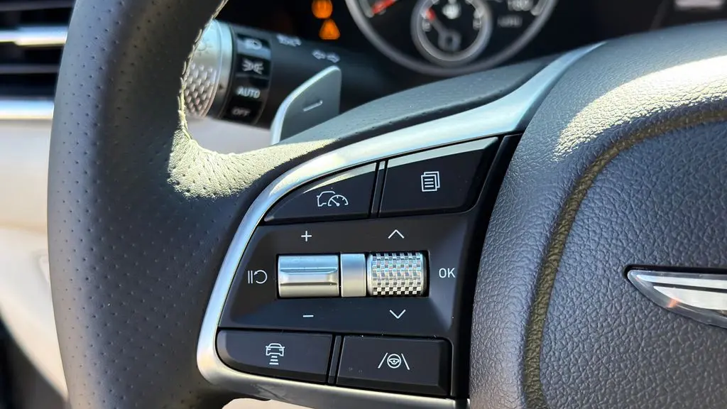 2026 Genesis G70 2.5T Standard
