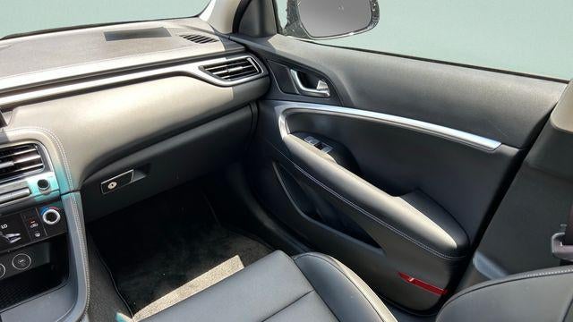 2026 Genesis G70 2.5T Standard