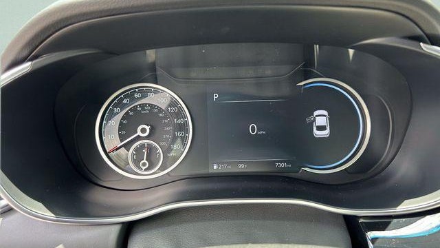 2026 Genesis G70 2.5T Standard