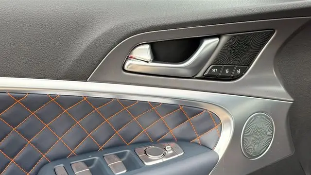 2026 Genesis G70 3.3T Prestige Graphite