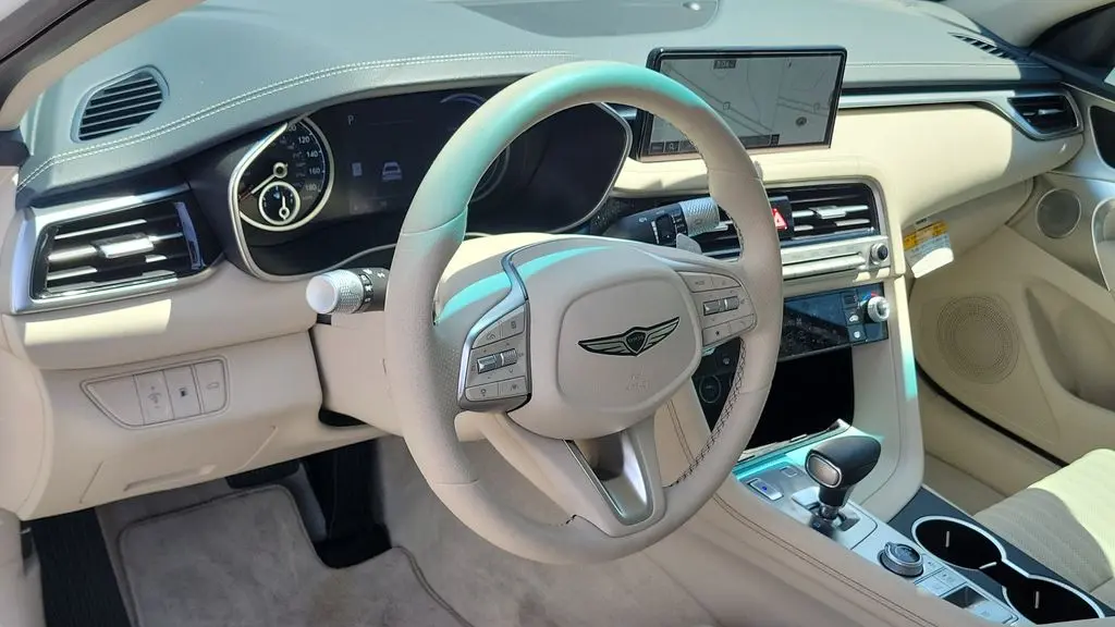 2026 Genesis G70 2.5T Prestige