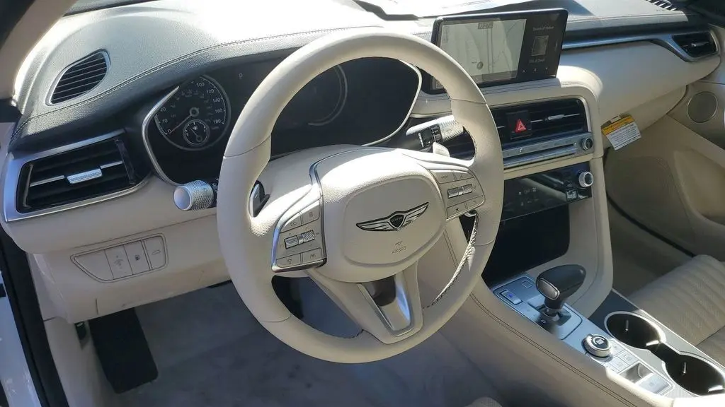 2026 Genesis G70 2.5T Prestige