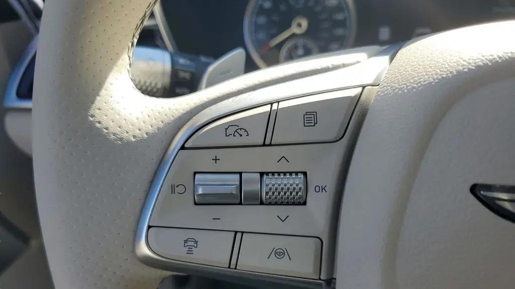 2026 Genesis G70 2.5T Prestige