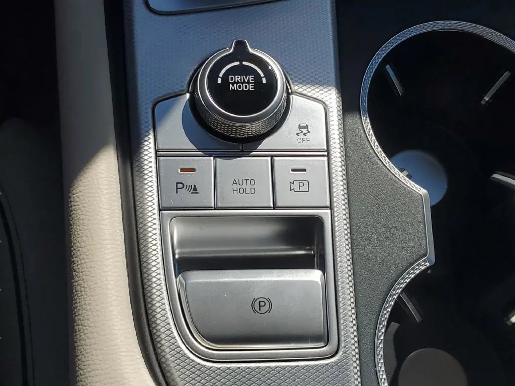 2026 Genesis G70 - $43,099