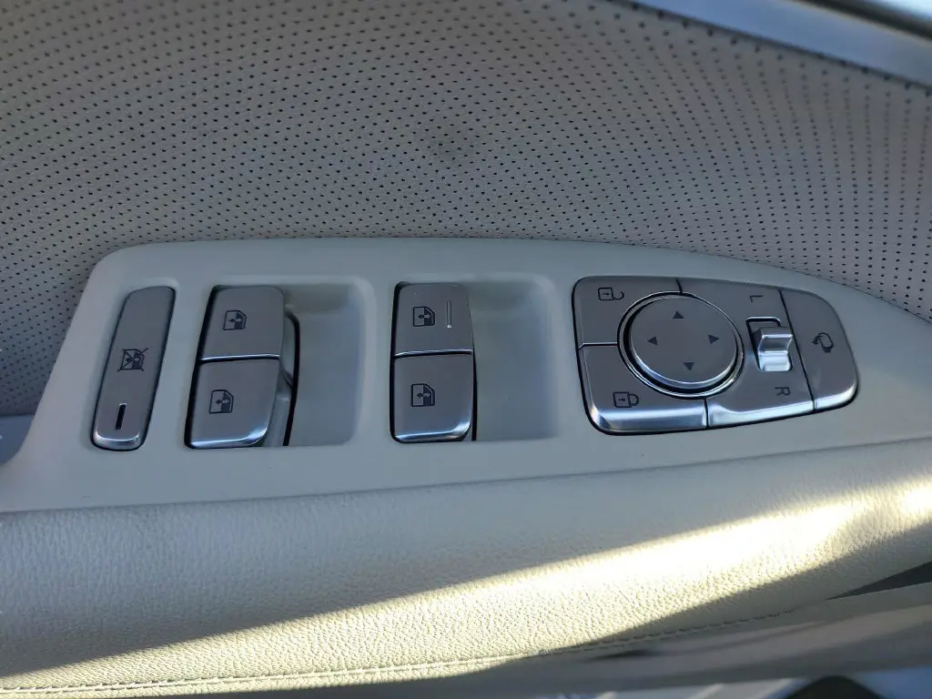2026 Genesis G70 - $43,099