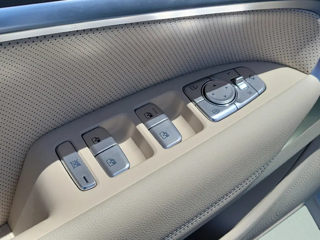 2026 Genesis G70 - $43,099