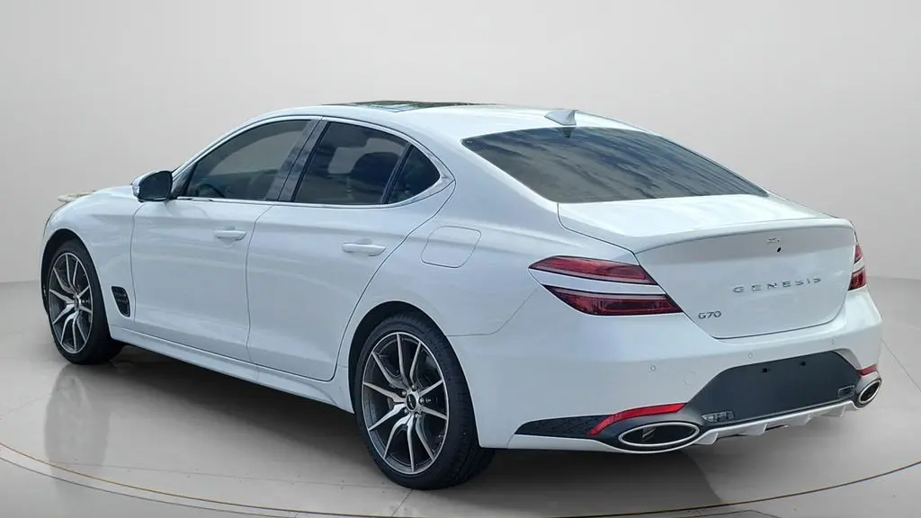 2026 Genesis G70 2.5T Prestige