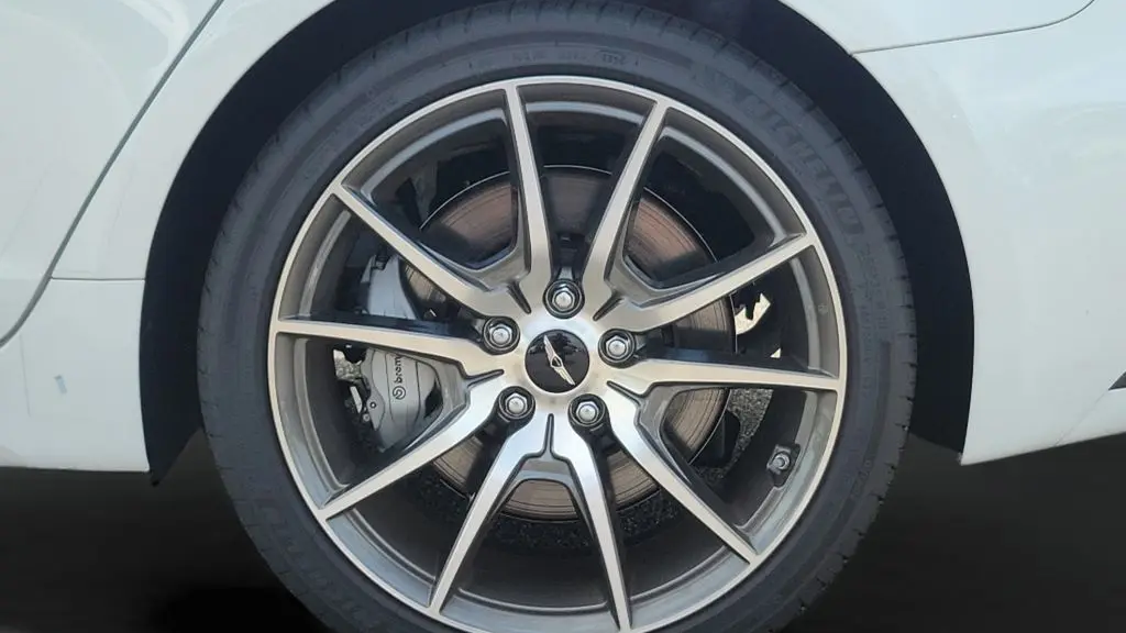 2026 Genesis G70 2.5T Prestige