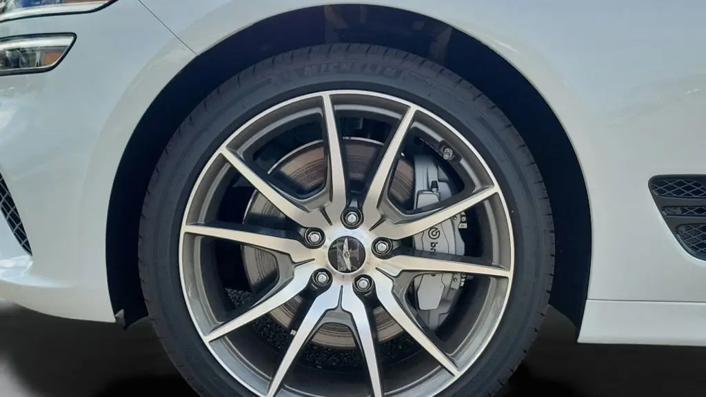 2026 Genesis G70 2.5T Prestige