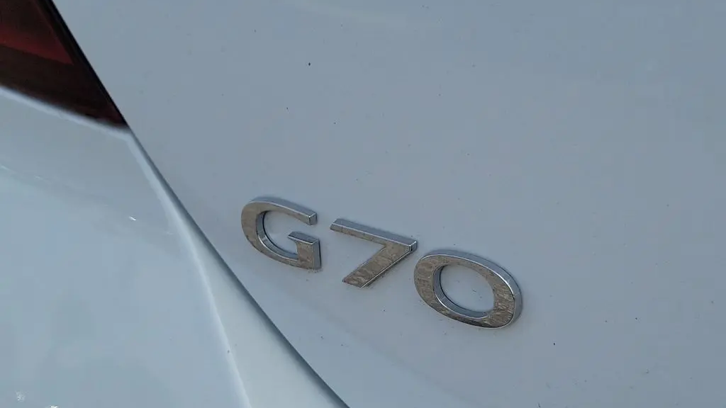 2026 Genesis G70 2.5T Prestige