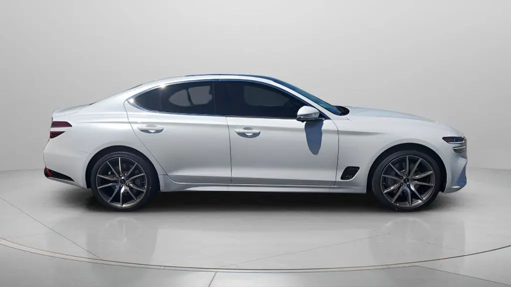 2026 Genesis G70 2.5T Prestige