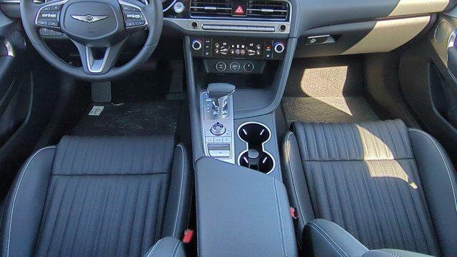 2026 Genesis G70 2.5T Prestige