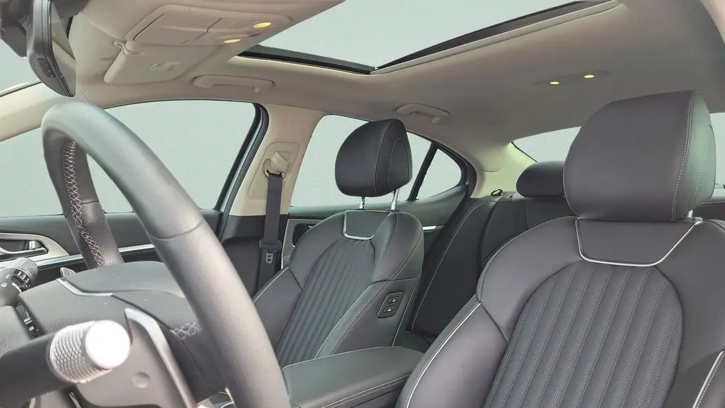 2026 Genesis G70 2.5T Prestige