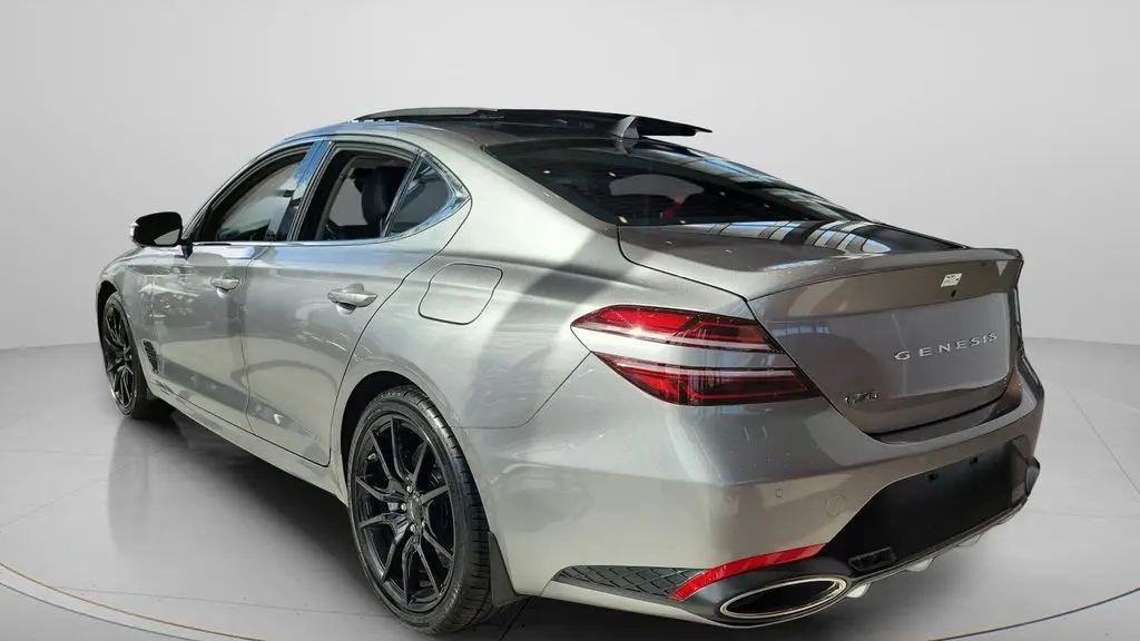 2026 Genesis G70 2.5T Prestige