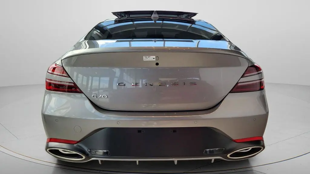 2026 Genesis G70 2.5T Prestige