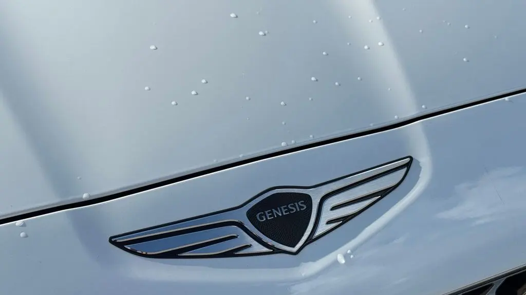 2026 Genesis G70 2.5T Prestige
