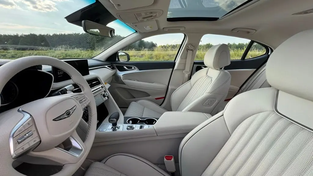 2026 Genesis G70 2.5T Prestige