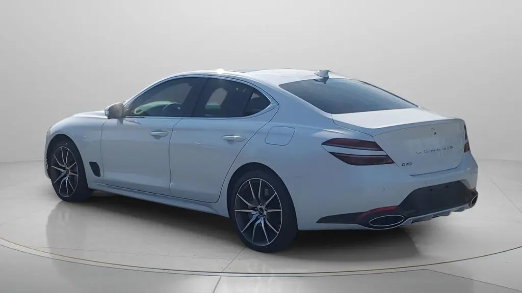 2026 Genesis G70 2.5T Prestige